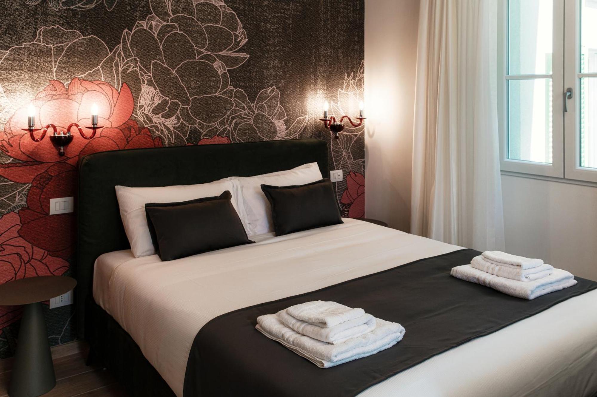 Hotel Ristorante La Vignetta Τσερνόμπιο Εξωτερικό φωτογραφία