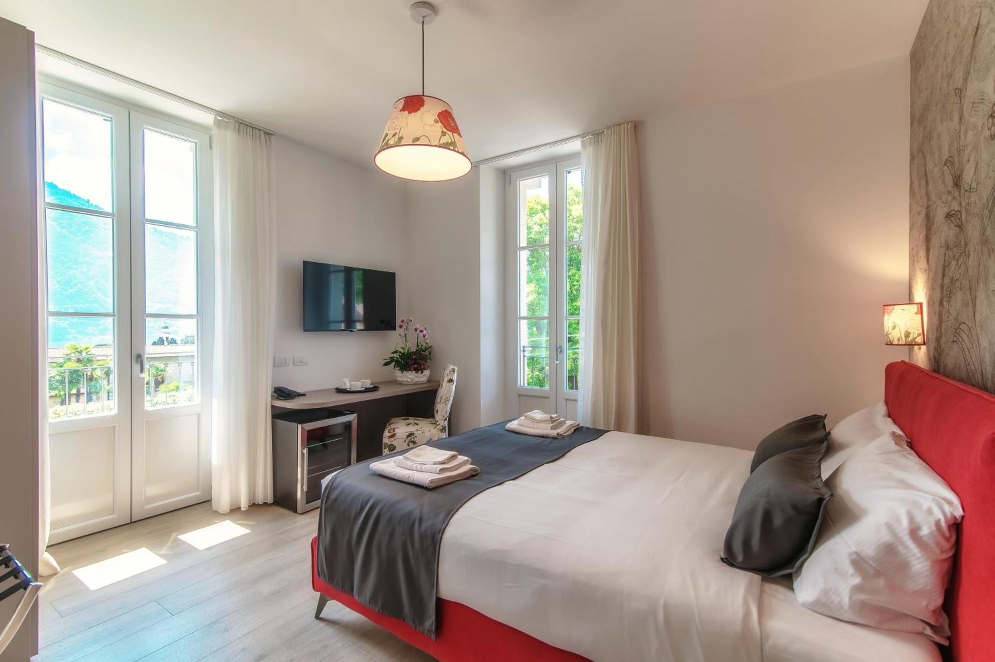 Hotel Ristorante La Vignetta Τσερνόμπιο Εξωτερικό φωτογραφία