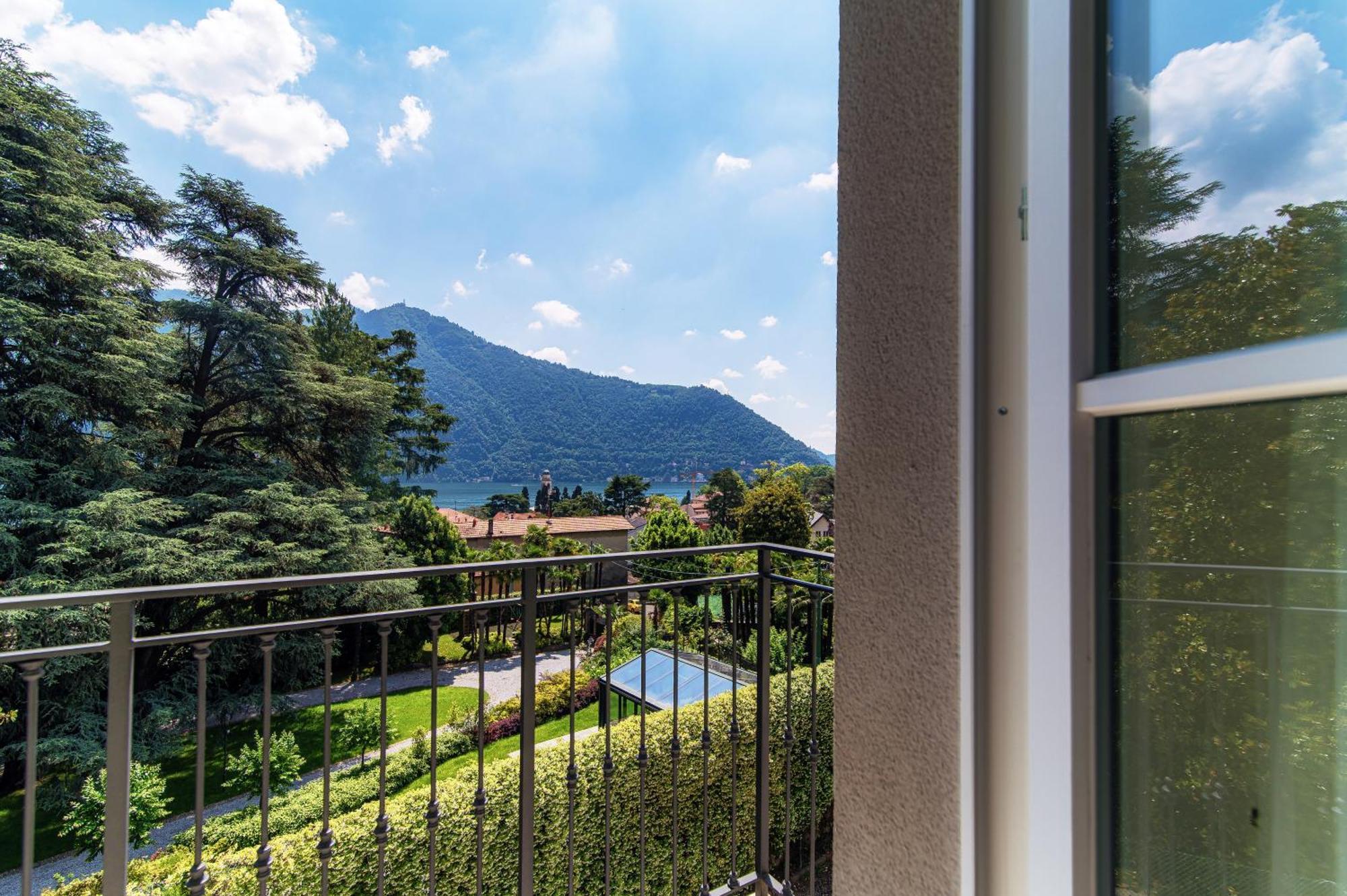 Hotel Ristorante La Vignetta Τσερνόμπιο Εξωτερικό φωτογραφία