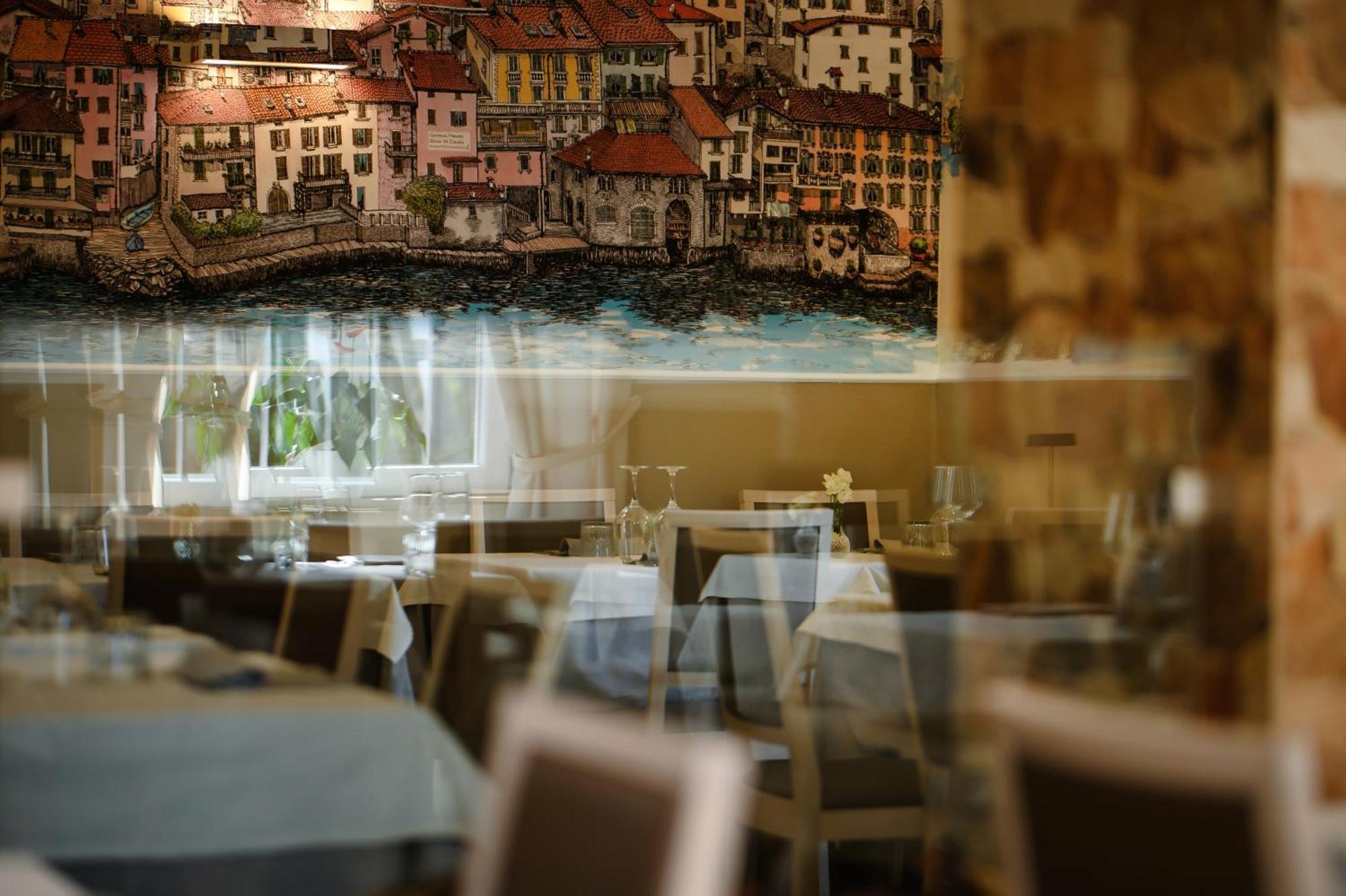 Hotel Ristorante La Vignetta Τσερνόμπιο Εξωτερικό φωτογραφία