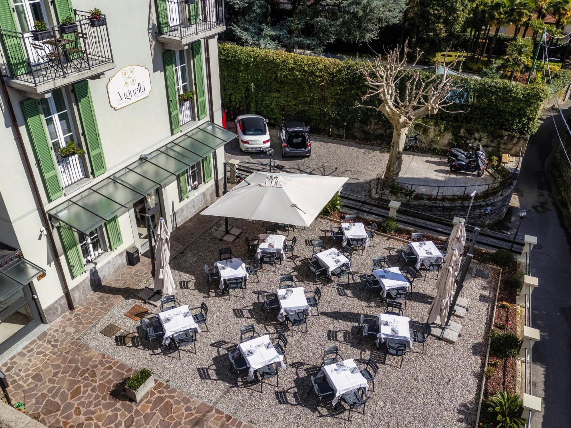 Hotel Ristorante La Vignetta Τσερνόμπιο Εξωτερικό φωτογραφία