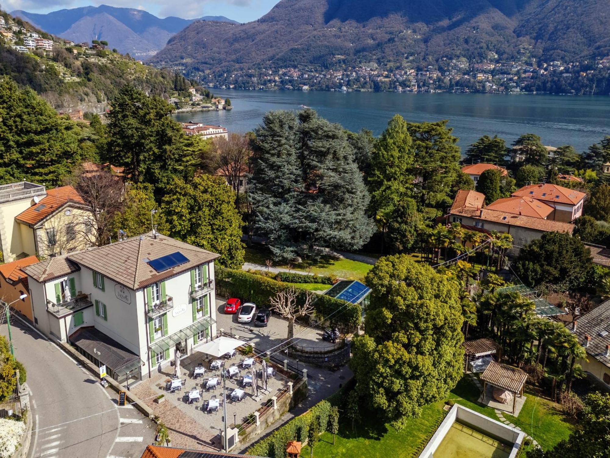 Hotel Ristorante La Vignetta Τσερνόμπιο Εξωτερικό φωτογραφία