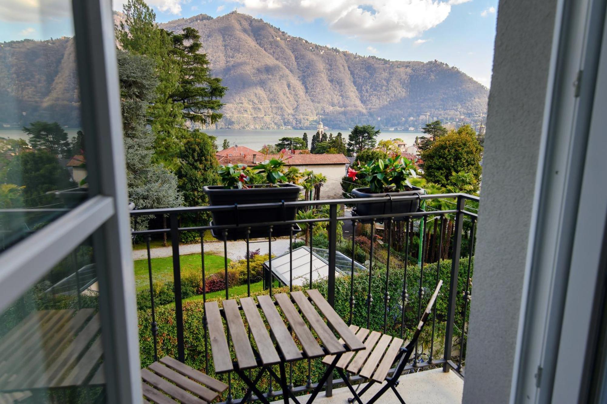 Hotel Ristorante La Vignetta Τσερνόμπιο Εξωτερικό φωτογραφία